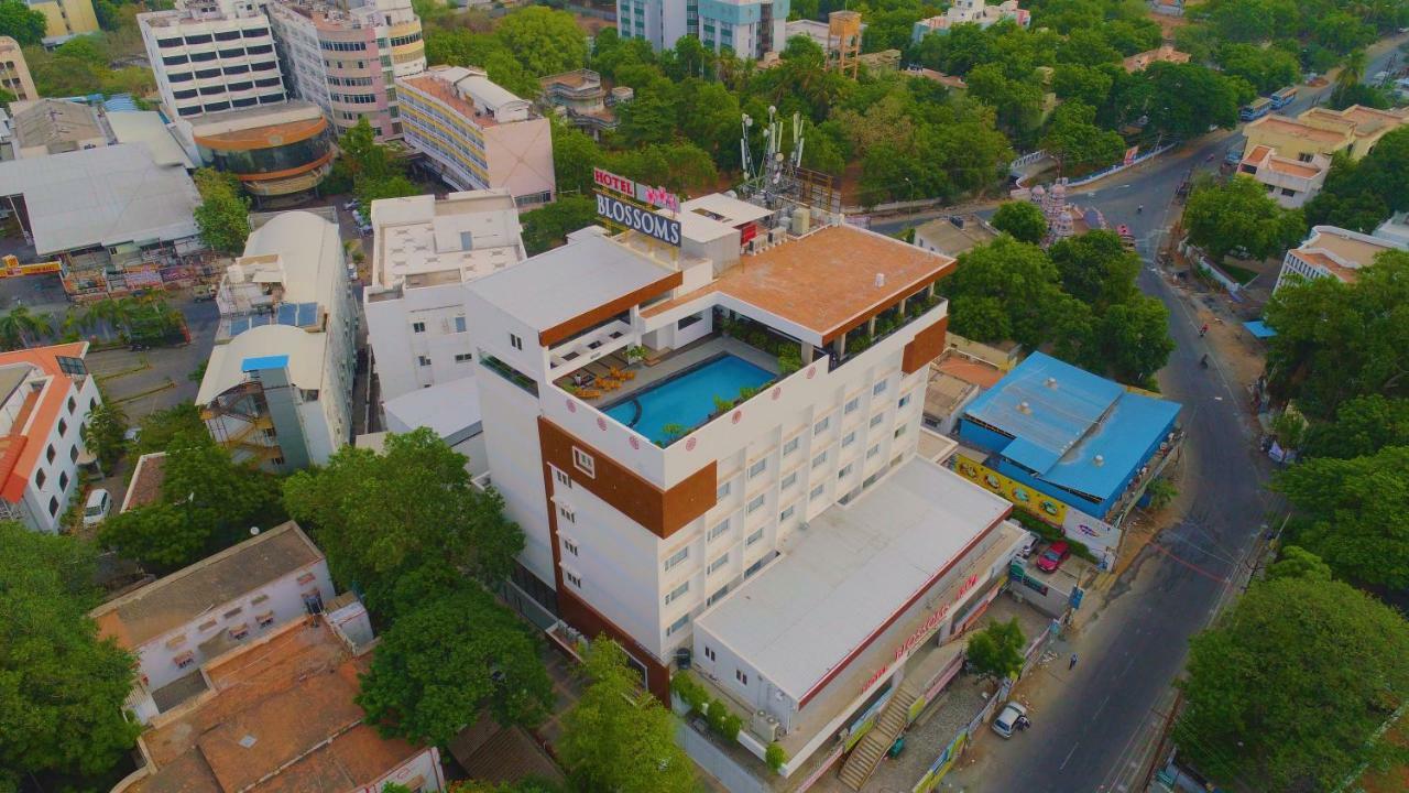 Hotel Blossoms Tiruchirappalli Exteriér fotografie